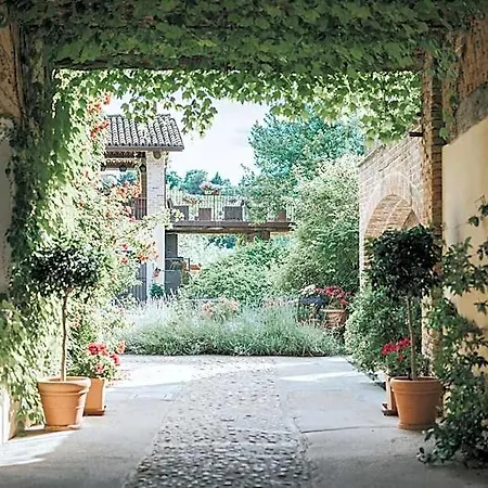 Hotel La Mombaruzzo